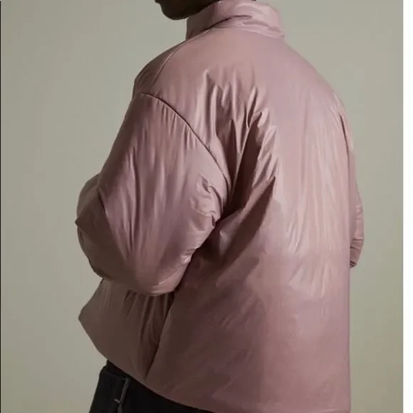 Standard Cloth Channeless puffer jacket